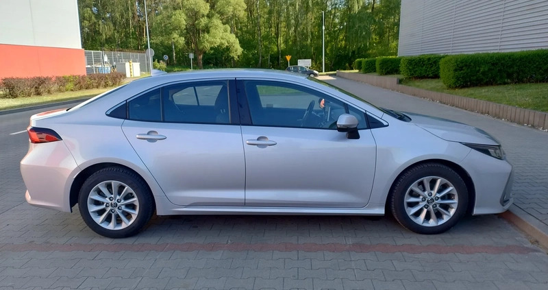 Toyota Corolla cena 69500 przebieg: 87000, rok produkcji 2019 z Warszawa małe 106